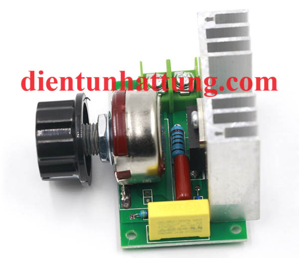 mach-dimmer-ac-4000w-dieu-chinh-dien-ap-THYRISTOR-ben