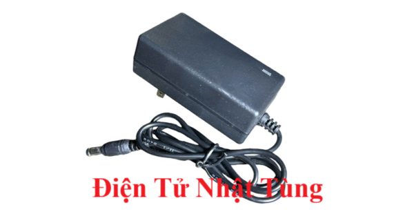 nguon-adapter-sac-3s-12.6v-2a-dau-jack-dc-thong-dung-dai-dien-2